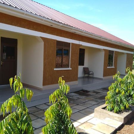 Kalalo Cottage Inn Pakwach Dış mekan fotoğraf