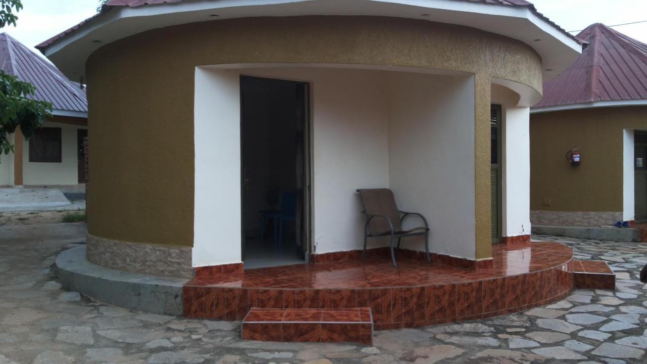 Kalalo Cottage Inn Pakwach Dış mekan fotoğraf