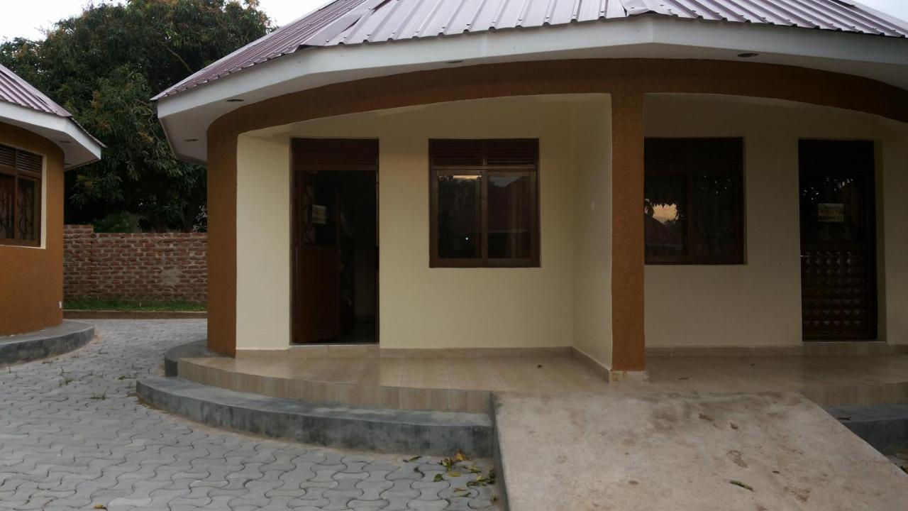 Kalalo Cottage Inn Pakwach Dış mekan fotoğraf