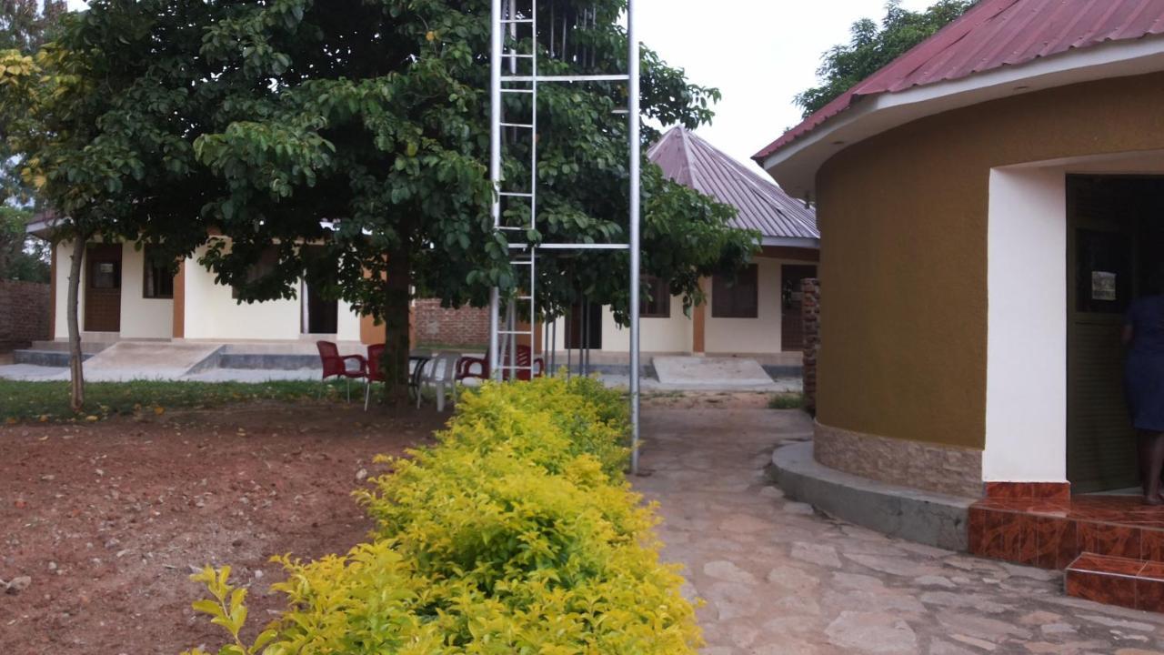 Kalalo Cottage Inn Pakwach Dış mekan fotoğraf